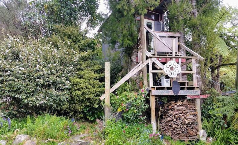 The Treehut At The Rabbithole, Upper Hutt Akatarawa Exterior foto